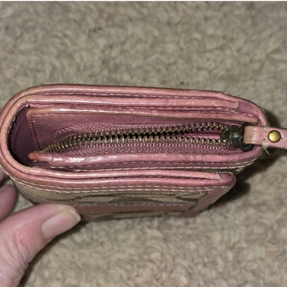 Coach Monogram Trifold Wallet - Picture 10 of 11